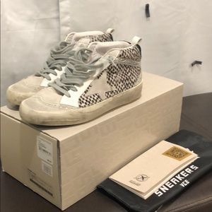 ***SOLD***Golden Goose Sneakers, Mid Stars
